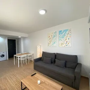 Central With Parking By Wayra Tarifa